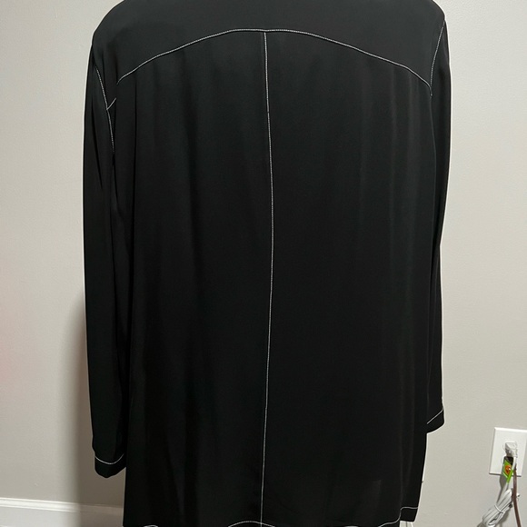 Plus Size Top - Picture 3 of 5